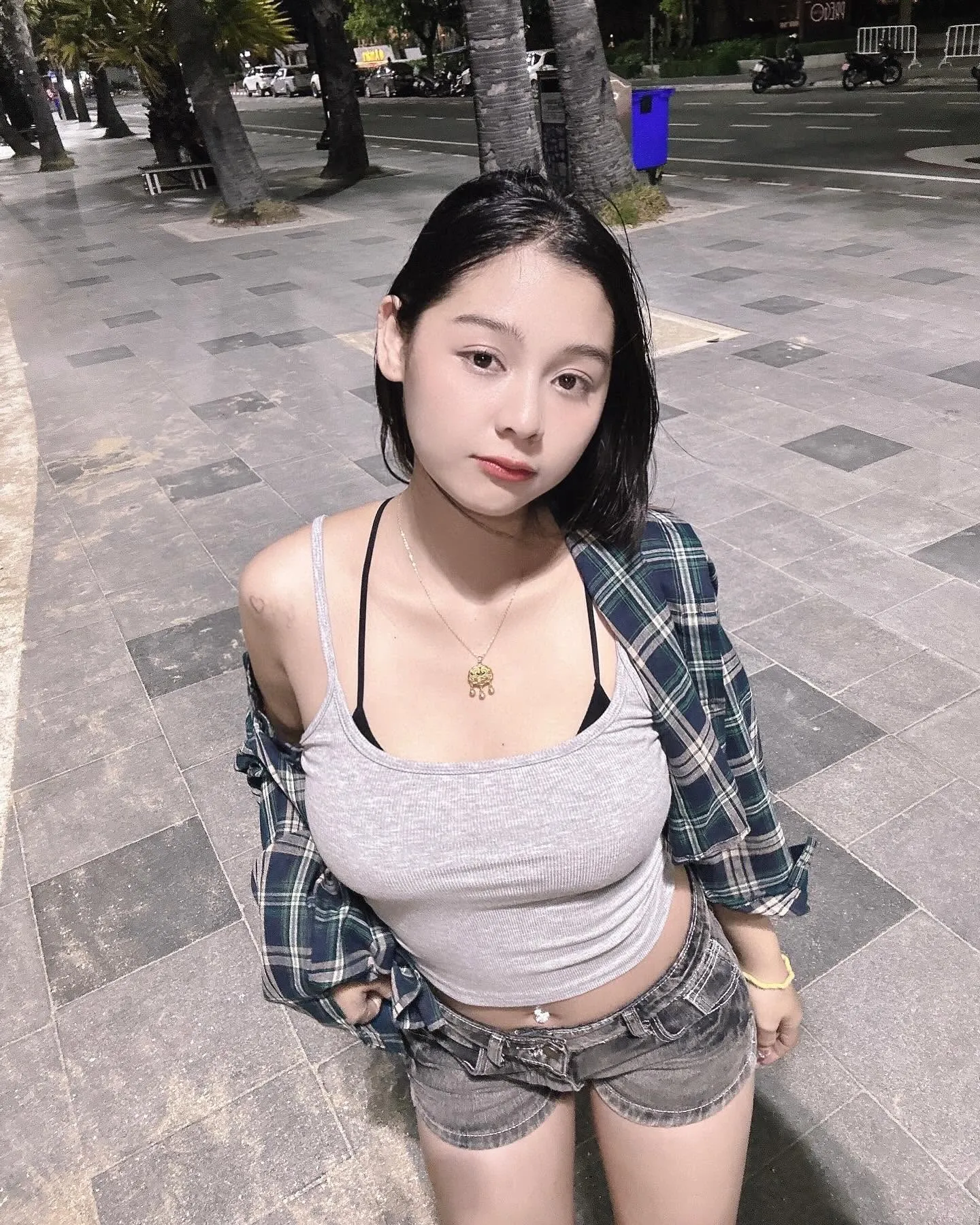 น้องมินตรา เน็ตไอดอล